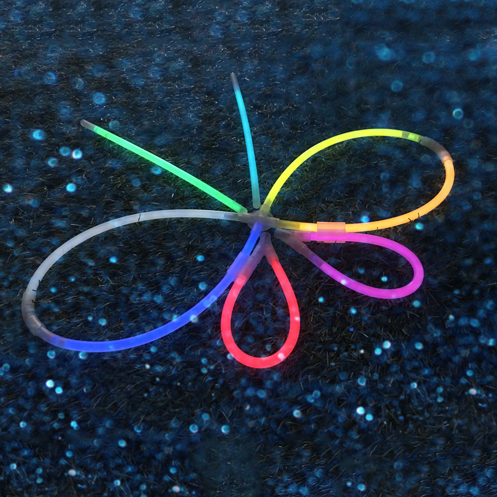 光るアートにチャレンジ